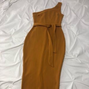 BOOHOO Midi Dress